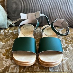 Sven sandal clogs